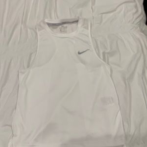 Women’s Nike athletic top